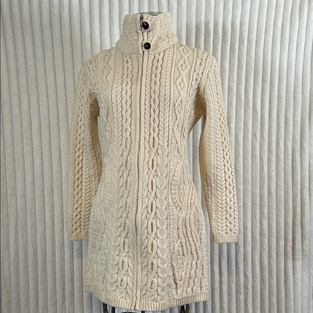 Original ARAN Co. Cream colored table knit cardigan, zip sweater size M